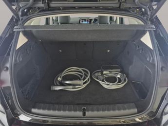 BMW iX1 30 66.5kWh xLine xDrive (11kW Charger) (313 ps) - COMFORT SEATS