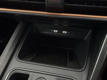 Cupra Formentor 1.4 eHybrid 12.8kWh V1 Plug-in DSG (204 ps) - KEYLESS ENTRY - LE