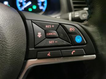 Nissan Leaf 39kWh Tekna (150 ps) - LED - REVERSE CAM - NAV