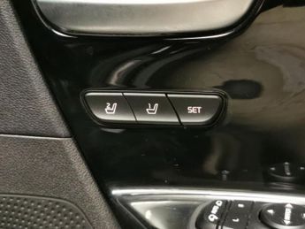 Kia Niro 64kWh 4+ (201 bhp) - NAV - HEATED STEERING - BLIND SPOT ASSIST