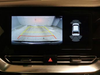Kia Niro 64kWh 4+ (201 bhp) - NAV - HEATED STEERING - BLIND SPOT ASSIST