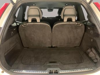 Volvo XC90 2.0 B5 MHEV R-Design Pro 4WD (235 ps) - SENSUS SAT NAV - CARPLAY