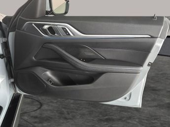 BMW i4 40 83.9kWh M Sport Gran Coupe eDrive (340 ps) - MODEL SPECIFIC D
