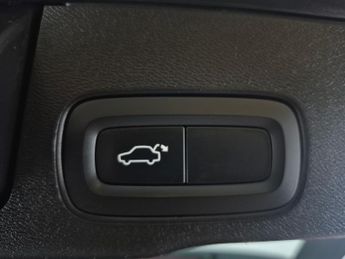 Volvo XC60 2.0h T6 Recharge 18.8kWh Core Plug-in AWD (350 ps) - ADAPT CRUIS