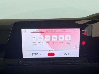 Volkswagen Golf 2.0 TSI GTI DSG (245 ps) - DIGITAL DASH - PADDLE SHIFT - PARK SE