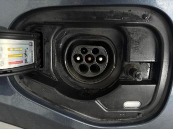 Cupra Formentor 1.4 eHybrid 12.8kWh V1 Plug-in DSG (204 ps) - KEYLESS ENTRY - LE