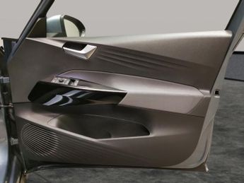 Volkswagen ID.3 110kW Life Pure Perform 45kWh [110kW Ch] - PARK SENSORS - CLIMAT
