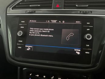 Volkswagen Tiguan 1.4 TSI 13kWh Elegance Plug-in DSG (245 ps) - REVERSE CAM - HEAT