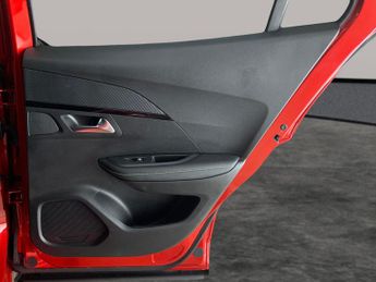 Peugeot E-2008 50kWh GT (7kW Charger) (136 ps) - BLACK ROOF RAILS - LED - REVER