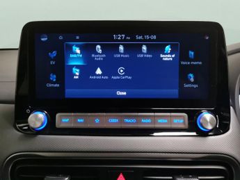 Hyundai Kona 64kWh Premium (10.5kW Charger) (204 ps) - HEATED SEATS - HEATED 