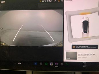 Tesla Model Y SUV RWD (346 ps) - HEATED STEERING - WIFI - BLIND SPOT ASSIST