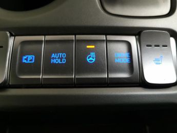 Hyundai Kona 64kWh Premium (10.5kW Charger) (204 ps) - HEATED SEATS - HEATED 