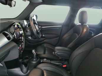 Mini Hatch 1.5 Cooper Exclusive Steptronic (136 ps) - LEATHER - PERFORMANCE
