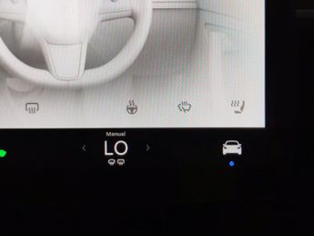 Tesla Model Y SUV RWD (346 ps) - HEATED STEERING - WIFI - BLIND SPOT ASSIST