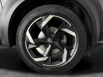 Nissan Juke 1.6 N-Connecta (143 ps) - INTELLIGENT LANE INTERVENTION - WIFI