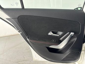Mercedes-Benz A Class 1.3 A200 AMG Line 7G-DCT (163 ps) - LED - REVERSE CAM - NAV