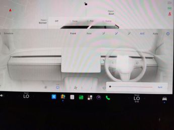Tesla Model Y SUV RWD (346 ps) - HEATED STEERING - WIFI - BLIND SPOT ASSIST