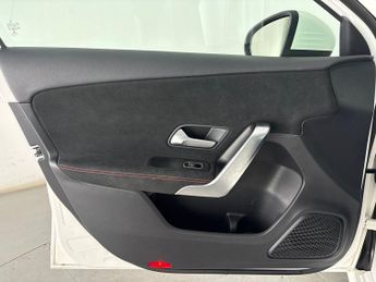 Mercedes-Benz A Class 1.3 A200 AMG Line 7G-DCT (163 ps) - LED - REVERSE CAM - NAV