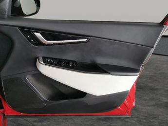 Kia Ev6 77.4kWh GT-Line (225 bhp) - HEATED STEERING - LANE DEPARTURE 
