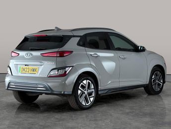 Hyundai Kona 64kWh Premium (10.5kW Charger) (204 ps) - HEATED SEATS - HEATED 