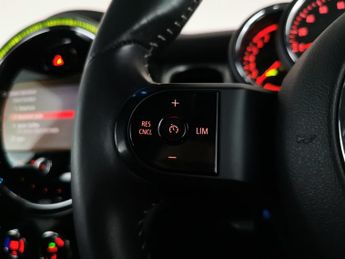 Mini Hatch 1.5 Cooper Exclusive Steptronic (136 ps) - LEATHER - PERFORMANCE