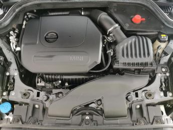 Mini Hatch 1.5 Cooper Exclusive Steptronic (136 ps) - LEATHER - PERFORMANCE