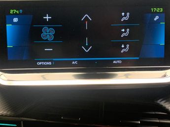Peugeot E-2008 50kWh GT (7kW Charger) (136 ps) - BLIND SPOT ASSIST - LANE DEPAR
