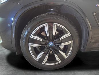 BMW iX3 80kWh M Sport (286 ps) - LEATHER - HEATED SEATS - NAV