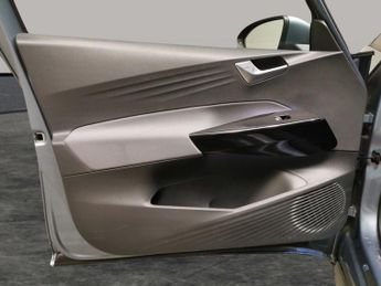 Volkswagen ID.3 110kW Life Pure Perform 45kWh [110kW Ch] - PARK SENSORS - CLIMAT