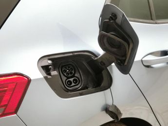 Volkswagen ID.3 110kW Life Pure Perform 45kWh [110kW Ch] - PARK SENSORS - CLIMAT