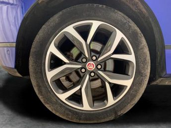 Jaguar I-PACE 400 90kWh HSE 4WD (400 ps) - MERIDIAN AUDIO - NAV - WIFI