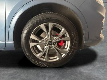 Ford Kuga 2.5 EcoBoost Duratec 14.4kWh ST-Line Plug-in CVT (225 ps) - REVE