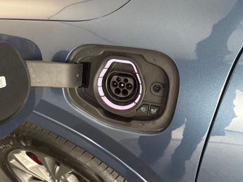 Ford Kuga 2.5 EcoBoost Duratec 14.4kWh ST-Line Plug-in CVT (225 ps) - REVE