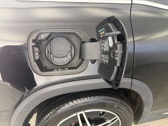 Mercedes-Benz EQB EQB 350 66.5kWh AMG Line 4MATIC (292 ps) - HEATED LEATHER - MIRR