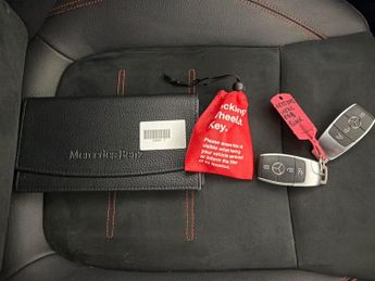 Mercedes-Benz EQB EQB 350 66.5kWh AMG Line 4MATIC (292 ps) - HEATED LEATHER - MIRR