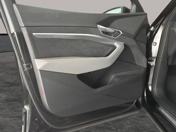 Audi e-tron 50 Black Edition quattro 71.2kWh (11kW Charger) (313 ps) - ADJUS