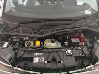 Smart Fortwo 17.6kWh Pulse Premium Coupe (22kW Charger) (82 ps) - BLUETOOTH -