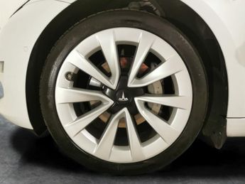Tesla Model 3 (Dual Motor) Long Range 4WDE (346 ps) - ENH AUTOPILOT - HEATED W
