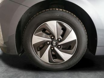 Hyundai Ioniq 1.6 h-GDi GPF Premium DCT (141 ps) - REVERSE CAM - HEATED SEATS 