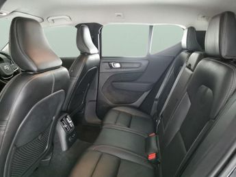 Volvo XC40 1.5h T4 Recharge 10.7kWh Plus Plug-in (211 ps) - SENSUS SAT NAV 