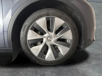 Tesla Model Y (Dual Motor) Long Range 4WDE (384 bhp) - HEATED STEERING - WIFI