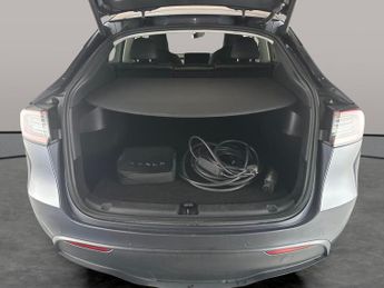 Tesla Model Y (Dual Motor) Long Range 4WDE (384 bhp) - HEATED STEERING - WIFI