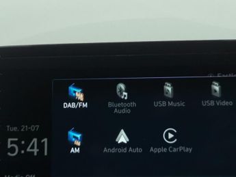 Hyundai Kona 64kWh Premium (10.5kW Charger) (204 ps) - KEYLESS ENTRY - LED - 