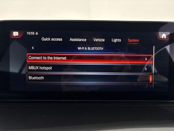 Mercedes-Benz EQC EQC 400 80kWh AMG Line 4MATIC (408 ps) - LED - REVERSE CAM - NAV