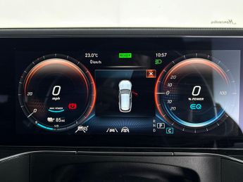Mercedes-Benz EQC EQC 400 80kWh AMG Line 4MATIC (408 ps) - LED - REVERSE CAM - NAV