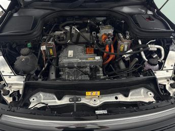 Mercedes-Benz EQC EQC 400 80kWh AMG Line 4MATIC (408 ps) - LED - REVERSE CAM - NAV