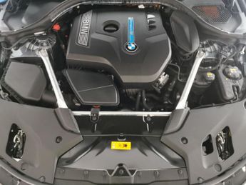 BMW 5 Series 2.0 530e 9.2kWh M Sport Plug-in (252 ps) - ACOUSTIC GLAZING
