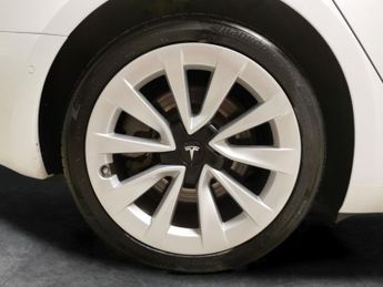 Tesla Model 3 (Dual Motor) Long Range 4WDE (346 ps) - ENH AUTOPILOT - HEATED W