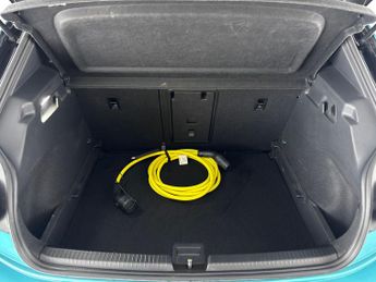 Volkswagen ID.3 Pro Performance 58kWh Family (204 ps) - KEYLESS ENTRY - REVERSE 