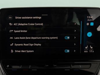 Volkswagen ID.4 Pro Performance 77kWh Life (204 ps) - LED - HEATED SEATS - NAV